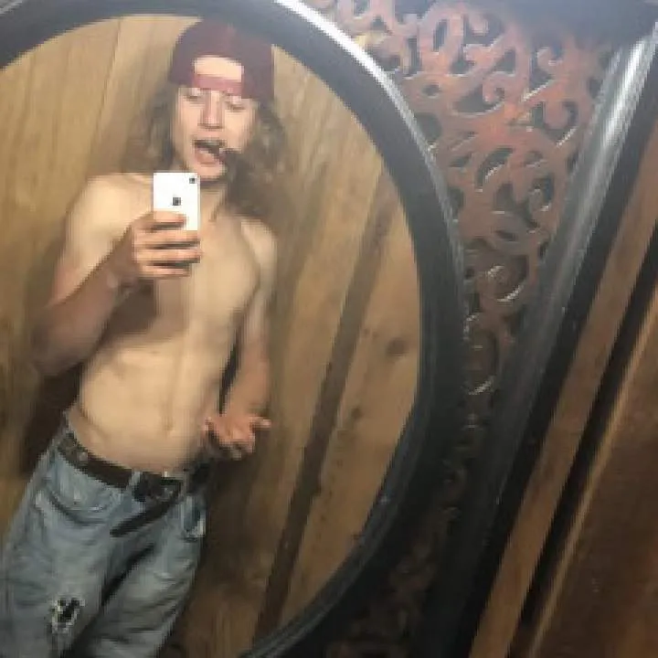 Youngrichard Photo On Jungo Live