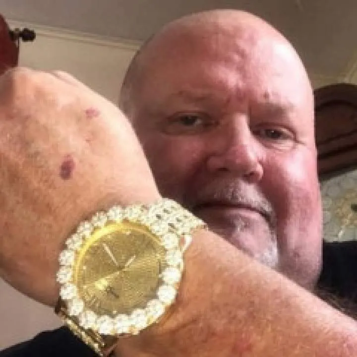 Mike Photo On Jungo Live