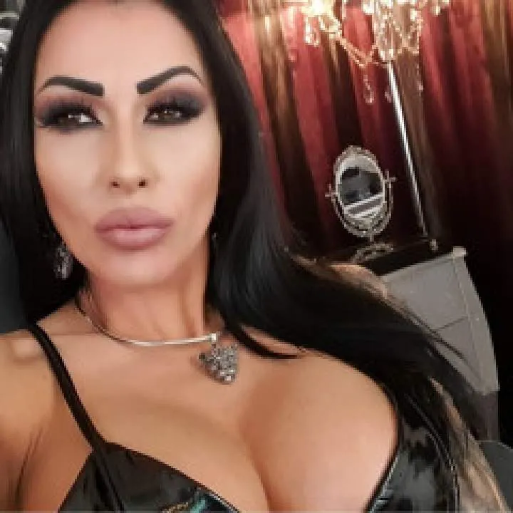 Anna Johnson Photo On Jungo Live