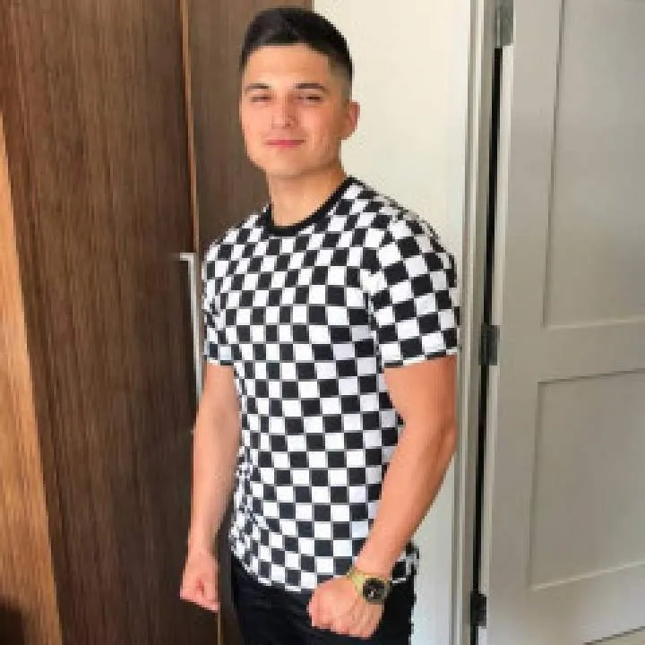 Builder Photo On Jungo Live