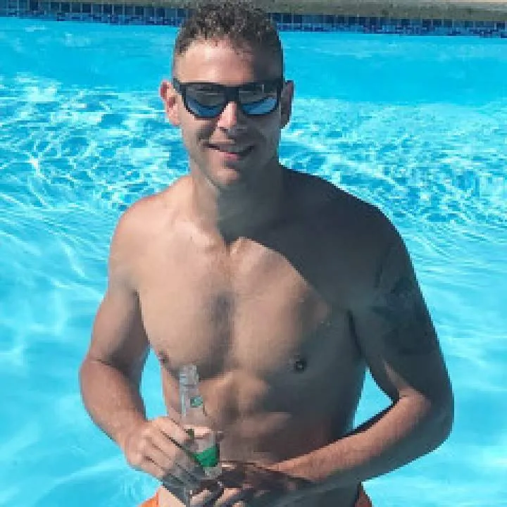 River77 Photo On Jungo Live