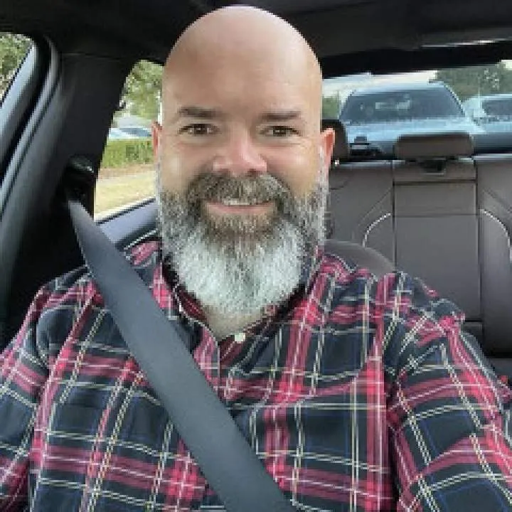 Chris Photo On Jungo Live