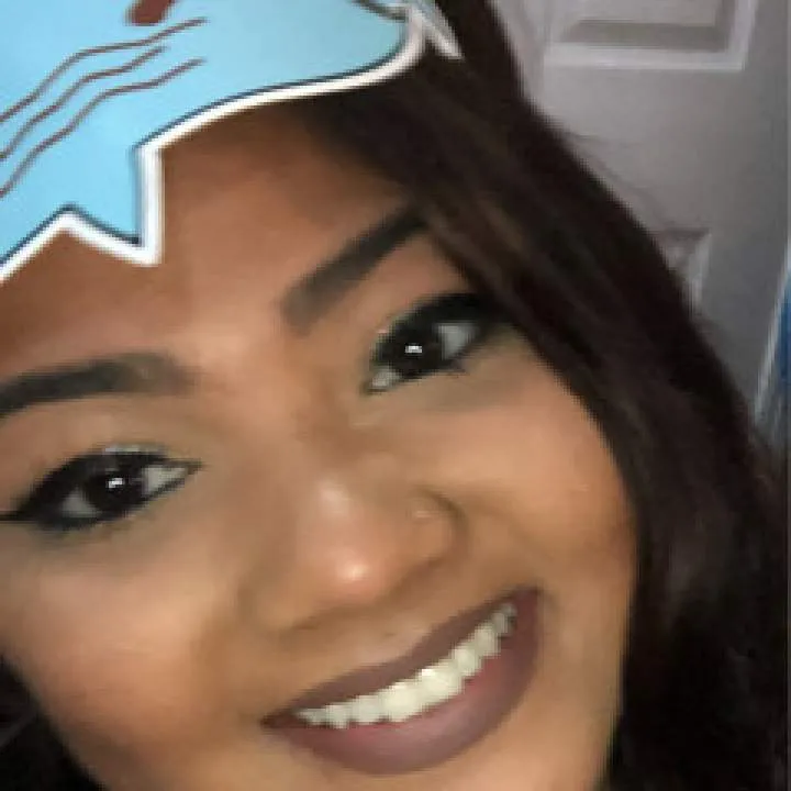 Julie Photo On Jungo Live