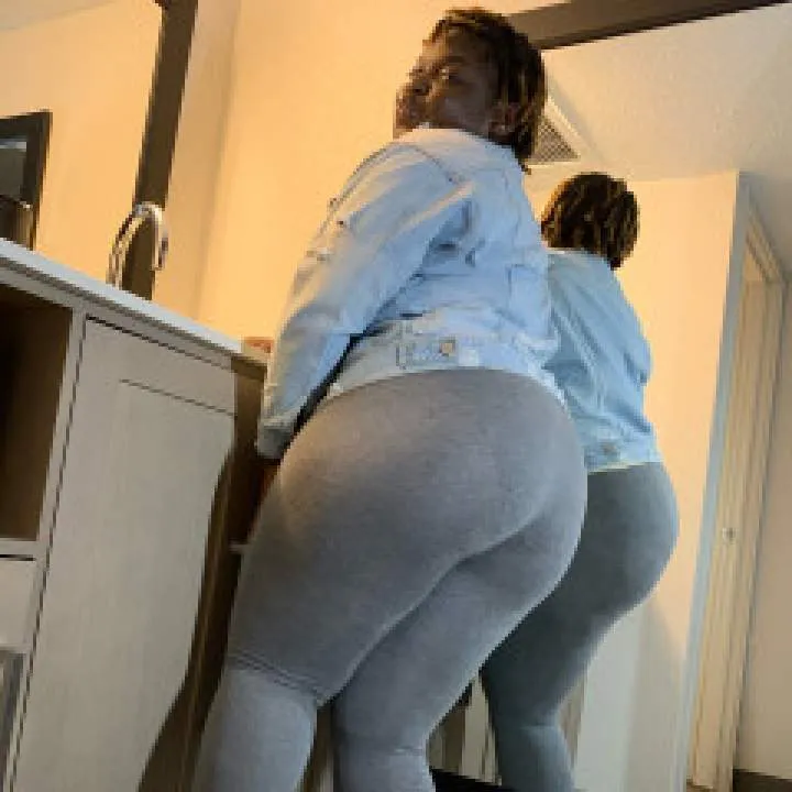 Ashley Photo On Jungo Live