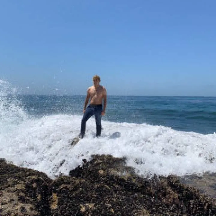 Moistmaker Photo On Jungo Live