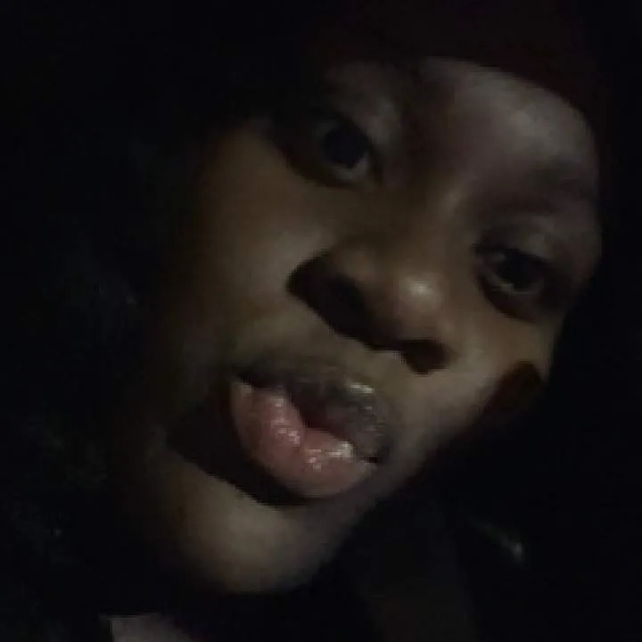 Shi Photo On Jungo Live