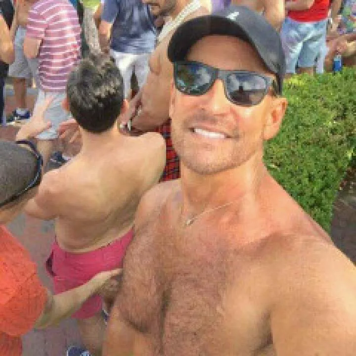 Robert Photo On Jungo Live