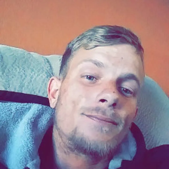 Dee Photo On Jungo Live