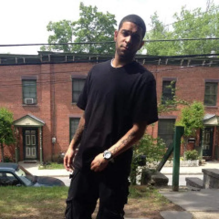 Eathertilsheshake Photo On Jungo Live