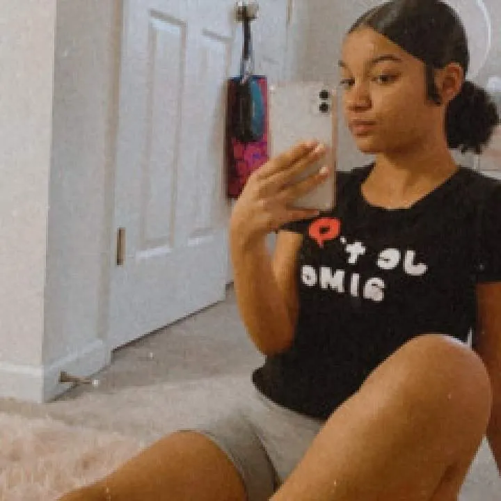 Theyloveliah Photo On Jungo Live