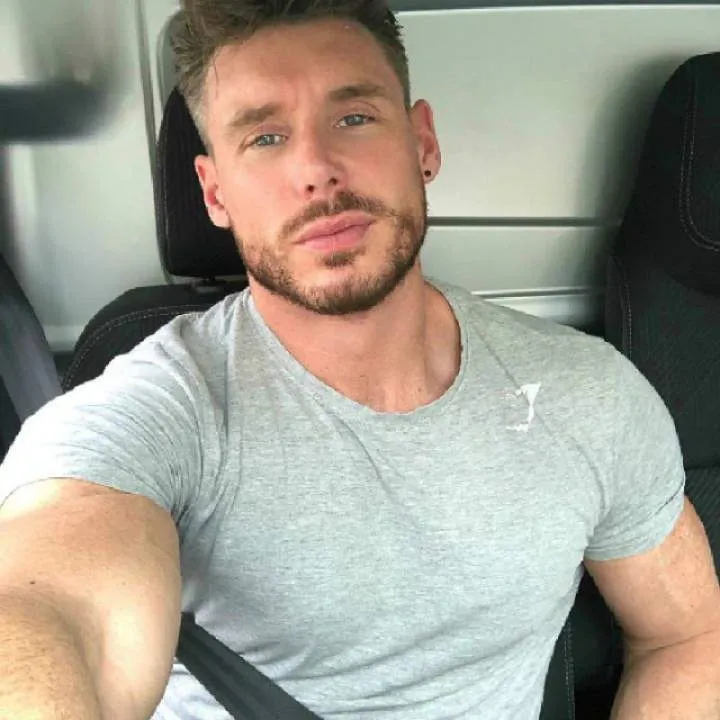 George Photo On Jungo Live