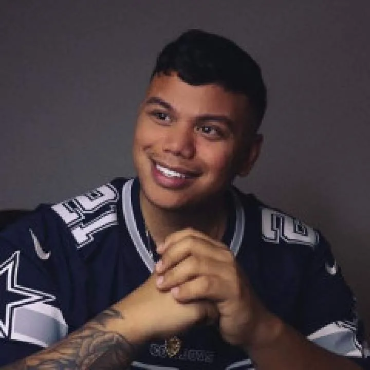 Cole Maxwell Photo On Jungo Live