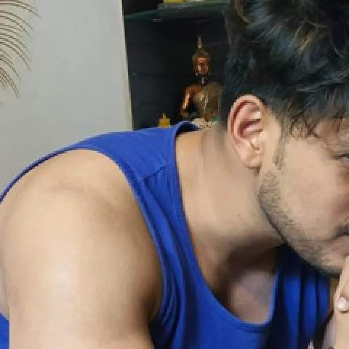 Yaan Oberoy Photo On Jungo Live