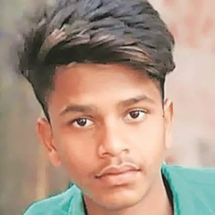 Botomm Boy Photo On Jungo Live