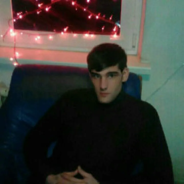 Rusik Photo On Jungo Live