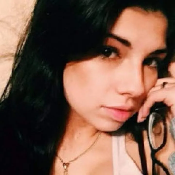 Lora Photo On Jungo Live