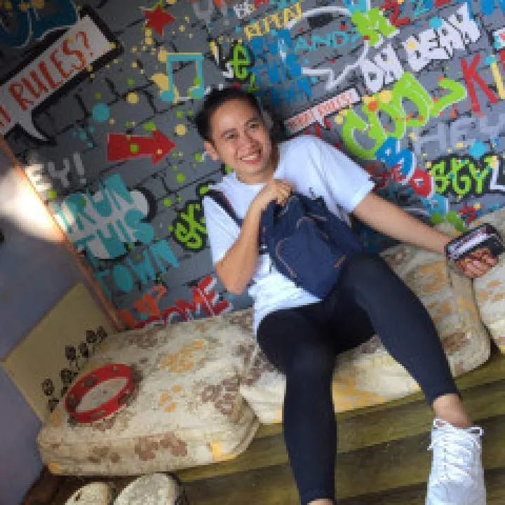 Whin Photo On Jungo Live