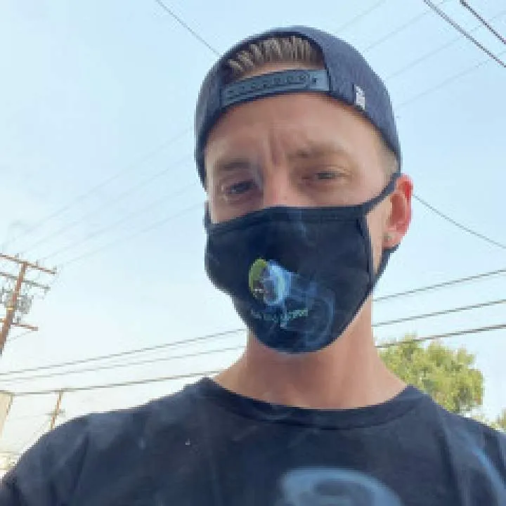 Dom Photo On Jungo Live