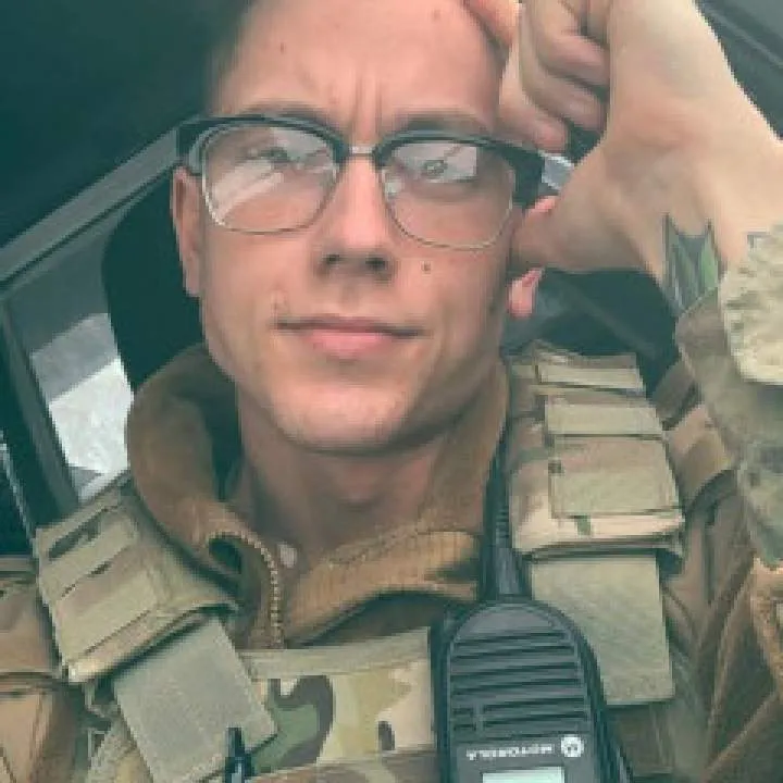 Taylorcarpenter Photo On Jungo Live