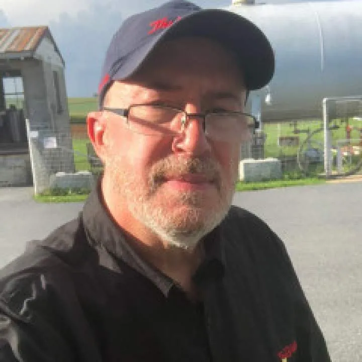 Thomas Photo On Jungo Live