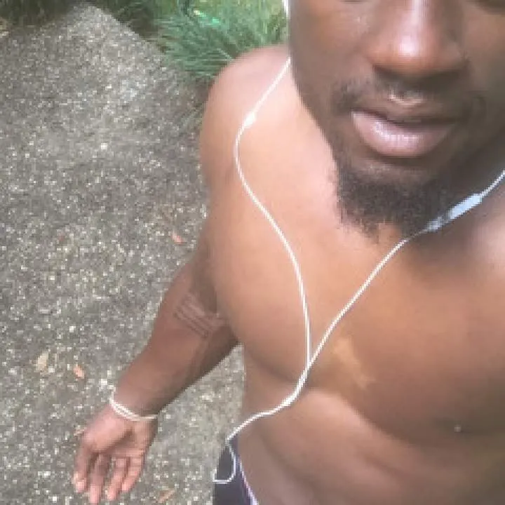 Quee Photo On Jungo Live