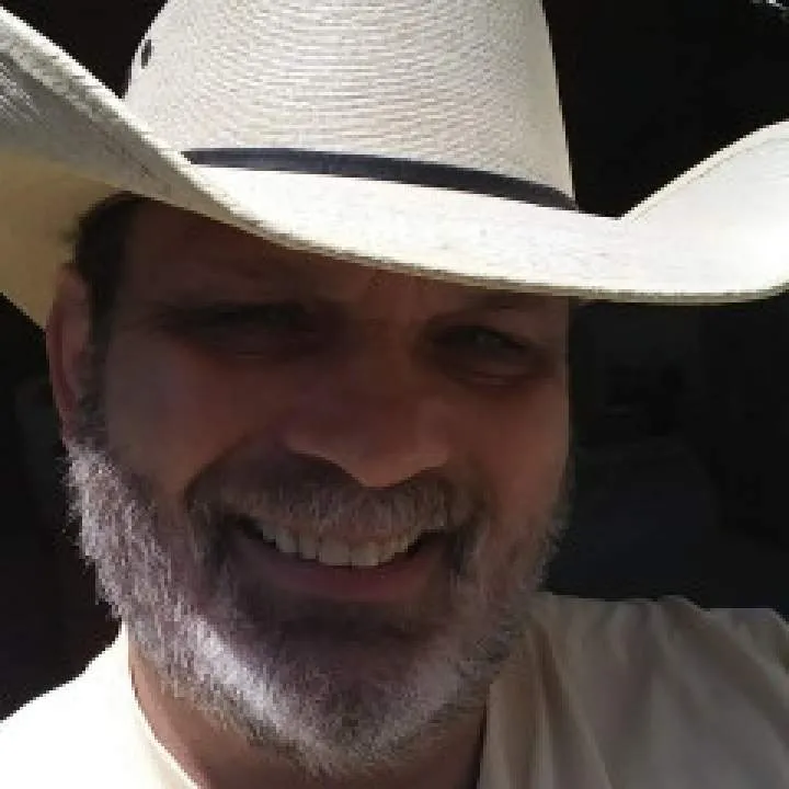 Paulhugo Photo On Jungo Live