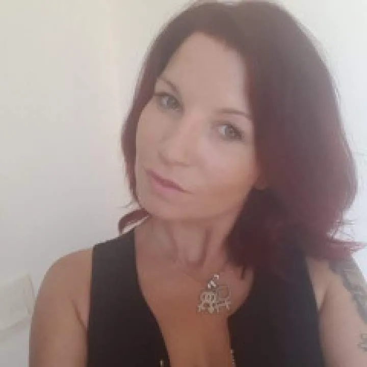 Domjulie Photo On Jungo Live