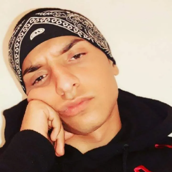 Robb Photo On Jungo Live