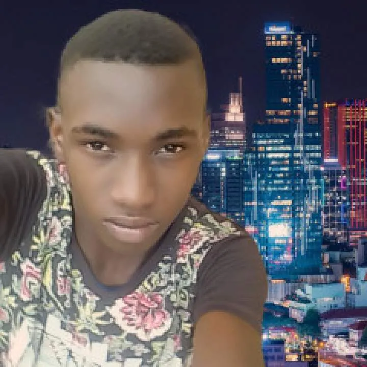 Varentinos Photo On Jungo Live