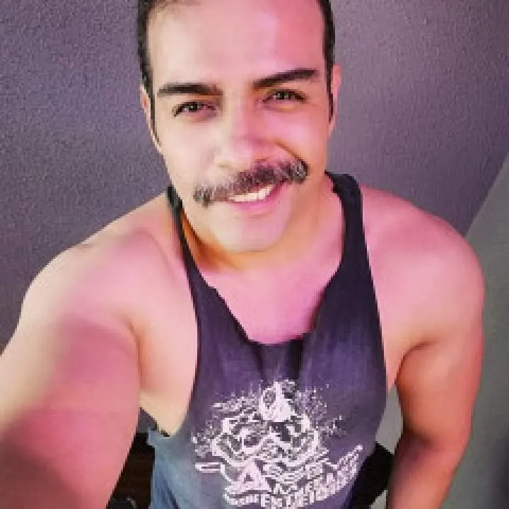 Gires Photo On Jungo Live