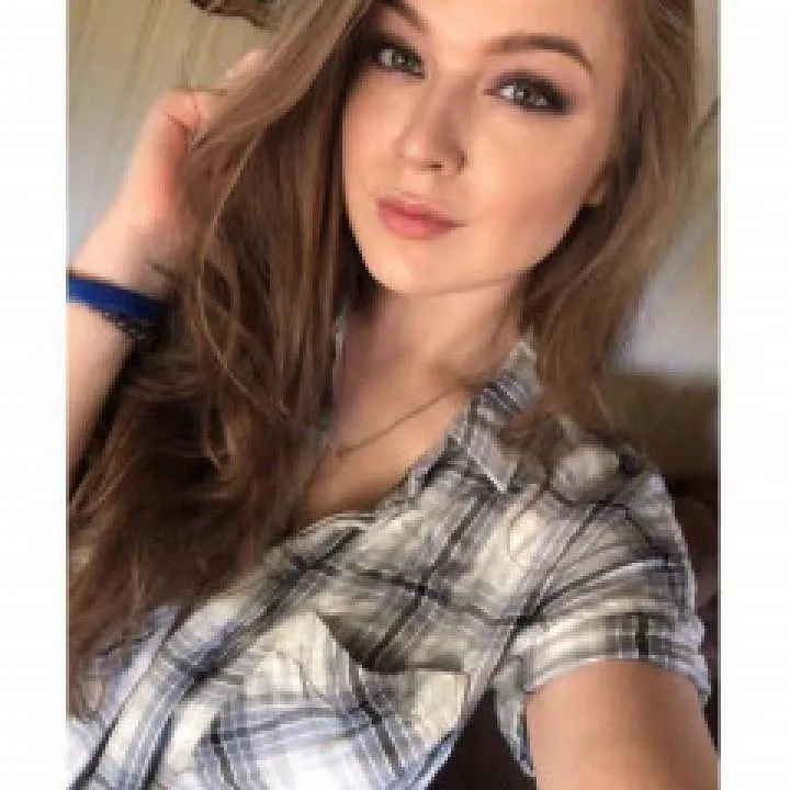 Mistress Sarah Photo On Jungo Live