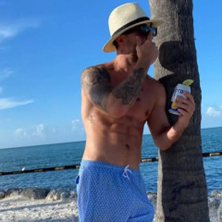 Thomas Photo On Jungo Live