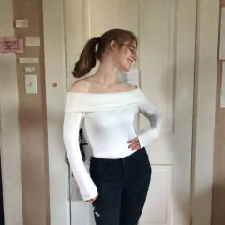 Camrella Photo On Jungo Live