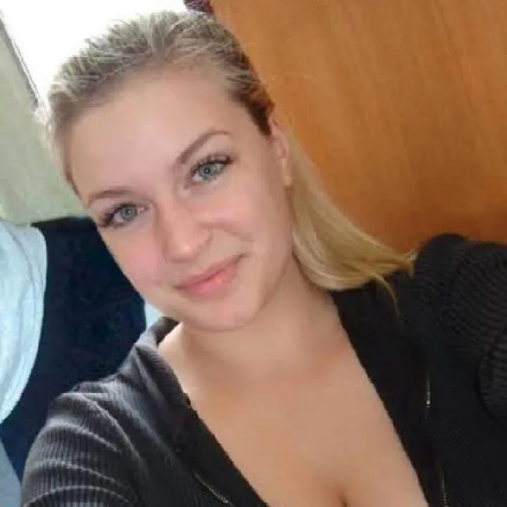 Jennie Photo On Jungo Live