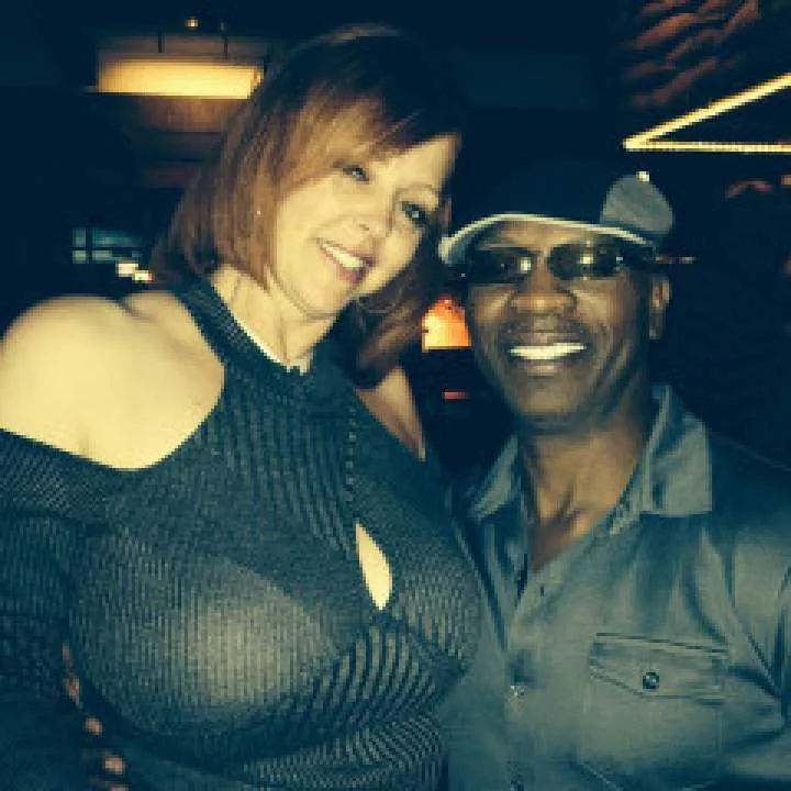 Blackred Photo On Jungo Live