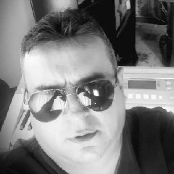 Luis Photo On Jungo Live