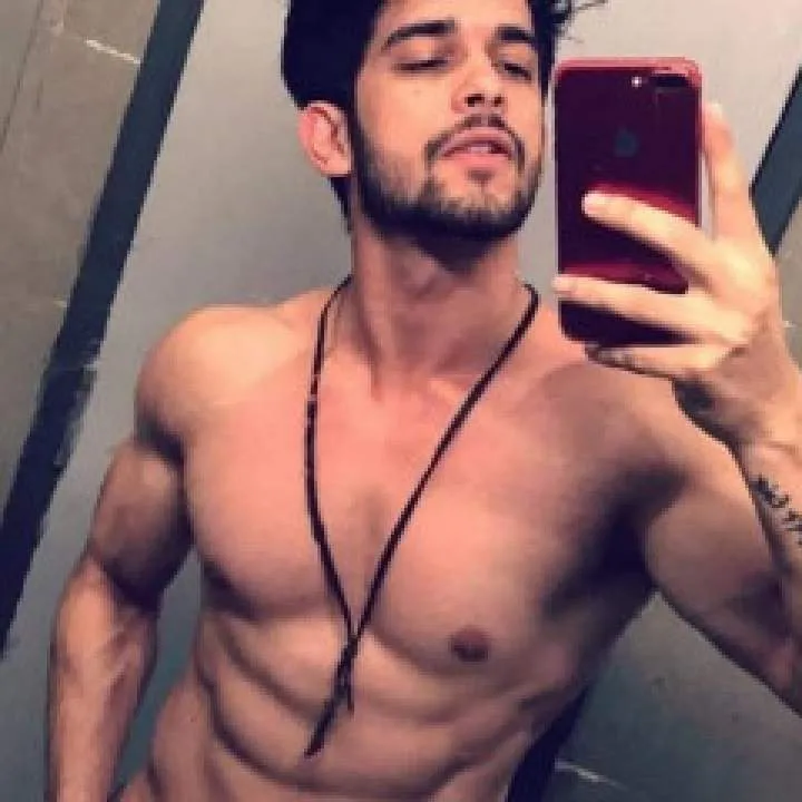 Niyaaz Zain Photo On Jungo Live