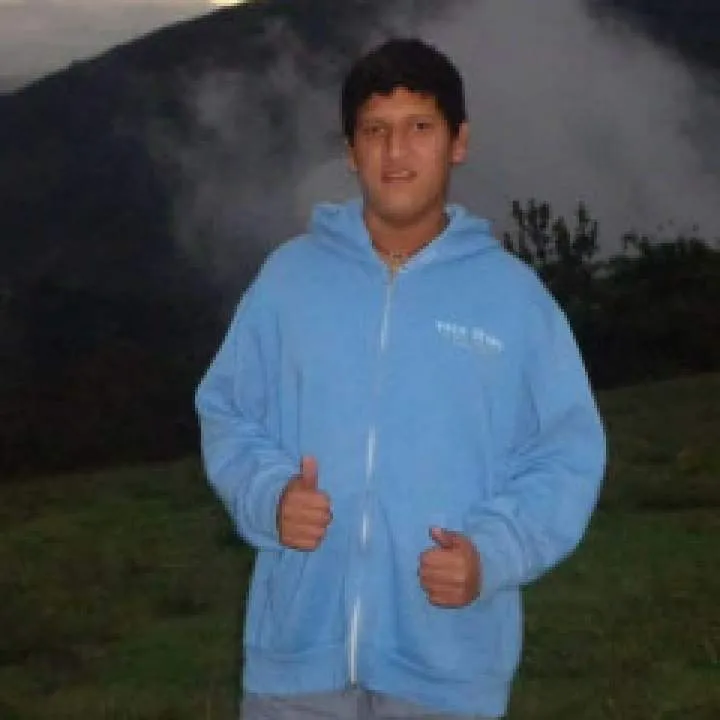 Luiggi22 Photo On Jungo Live