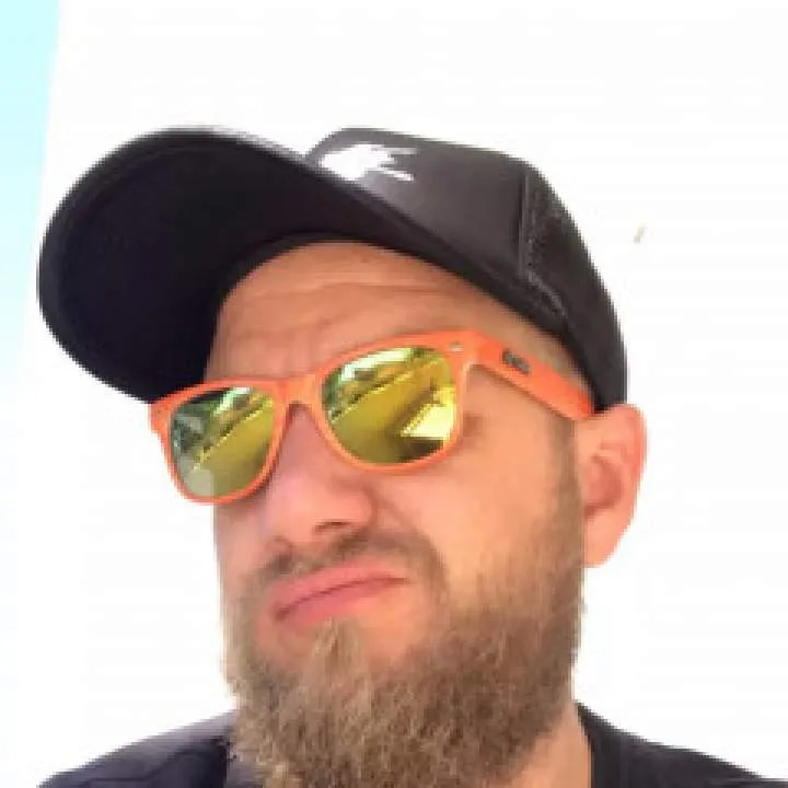 Ea........ Photo On Jungo Live