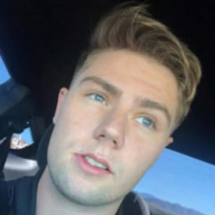 Crisslee Photo On Jungo Live