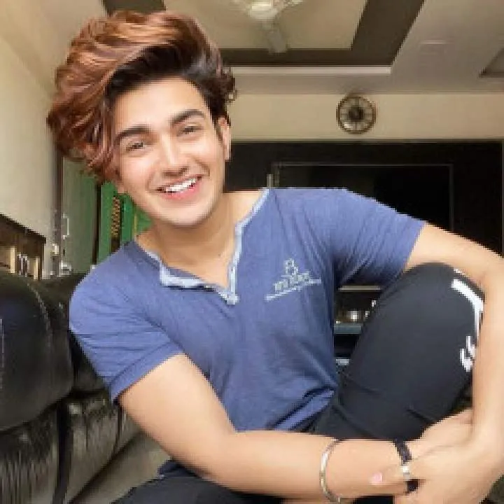 18 Photo On Jungo Live