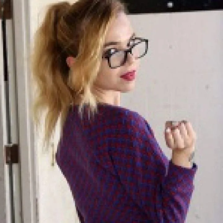 Zoey Photo On Jungo Live