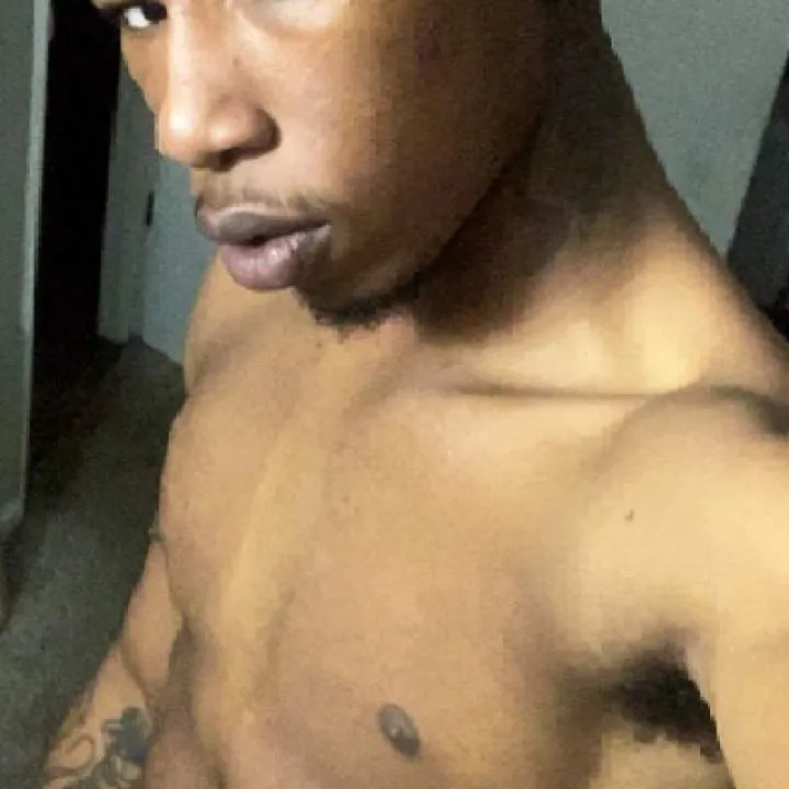 Loulou Photo On Jungo Live