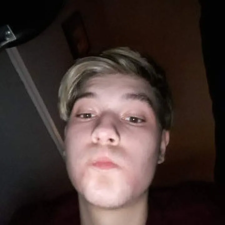 Cameron Photo On Jungo Live