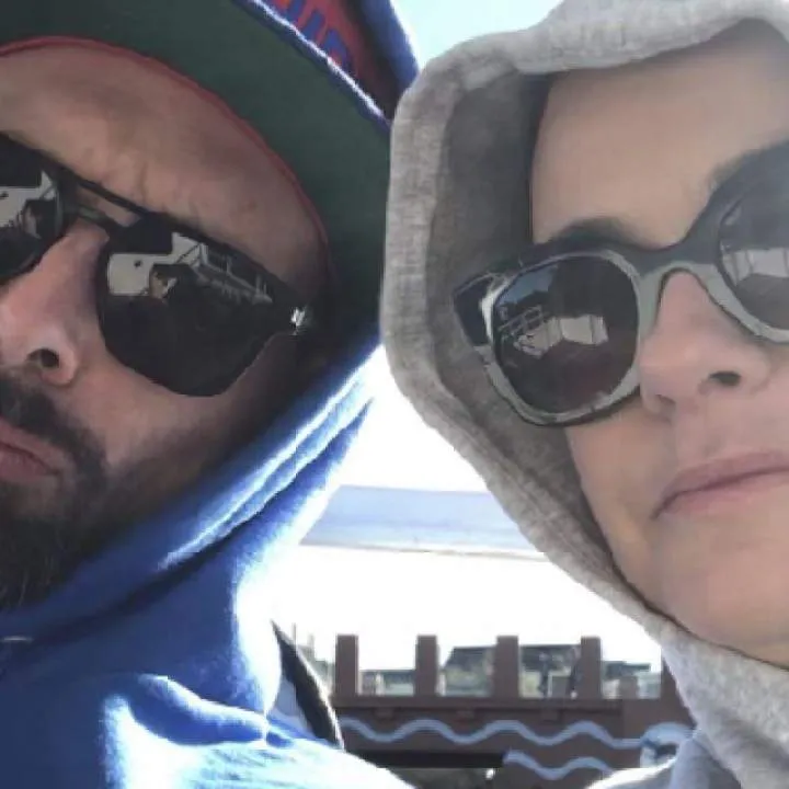 ........couple Photo On Jungo Live