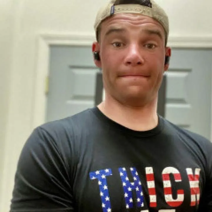 Derrick Photo On Jungo Live