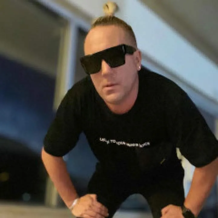 Olenwick........ Photo On Jungo Live