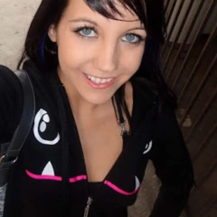 Ivis........ Photo On Jungo Live