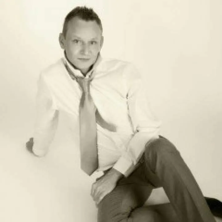 Pawelwigan Photo On Jungo Live