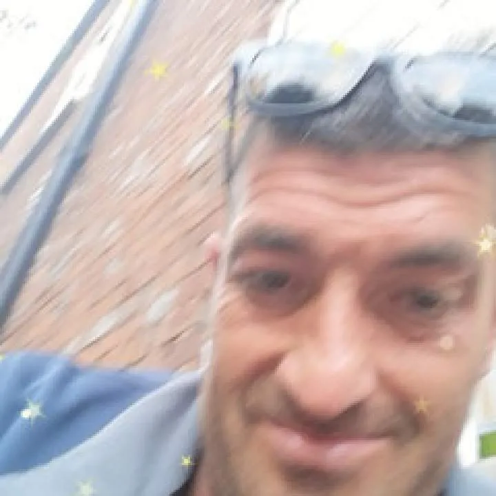 Mark Photo On Jungo Live